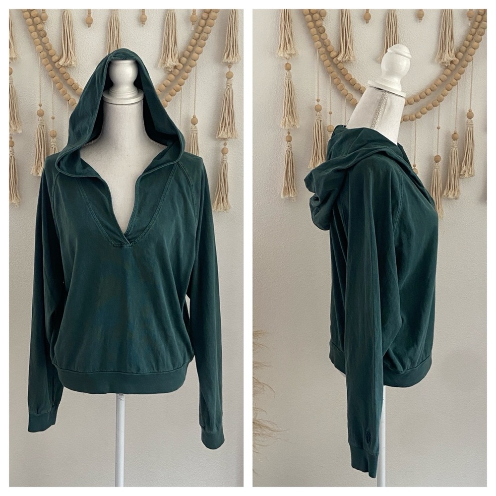 Free People FP Movement green stonewashed hoodie apres ski long sleeve top large
